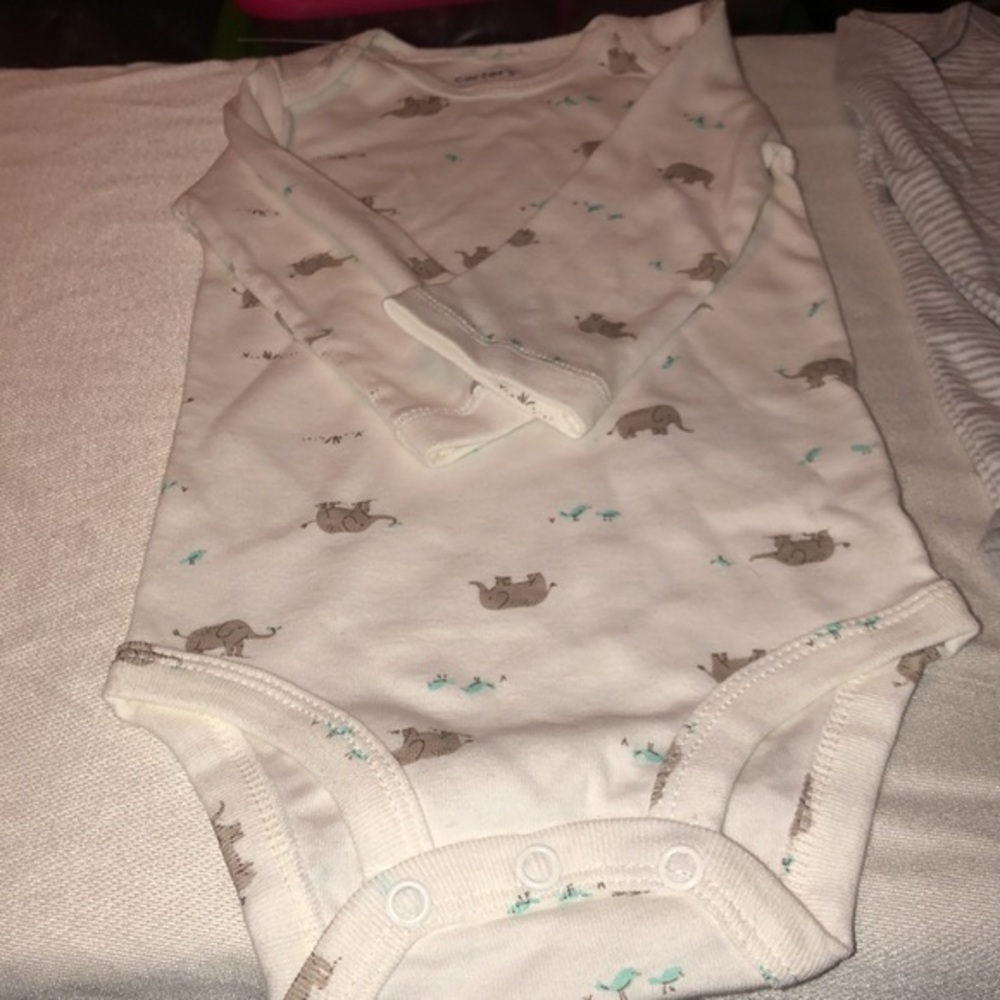 carter’s - Picture 2 of 7